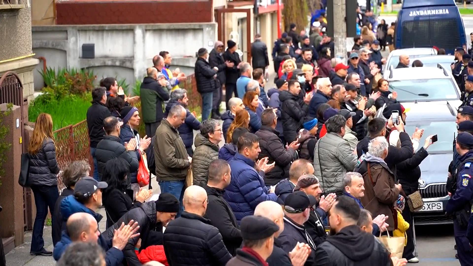 Ziua despărţirii de Mircea Lucescu: Răzvan Lucescu, mesaj emoţionant de rămas bun pentru tatăl său