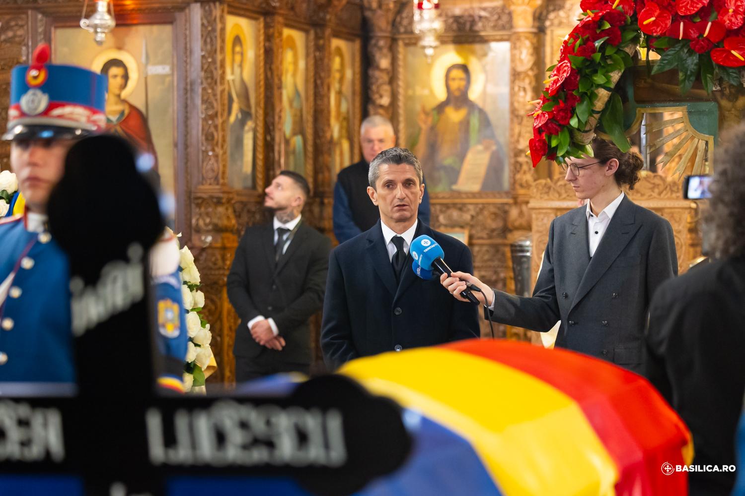 Ziua despărţirii de Mircea Lucescu: Răzvan Lucescu, mesaj emoţionant de rămas bun pentru tatăl său