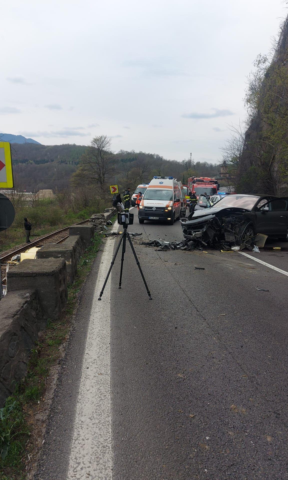 Ea este tânăra însărcinată care a murit în accidentul de pe Valea Oltului. Ana-Maria mai avea un băieţel