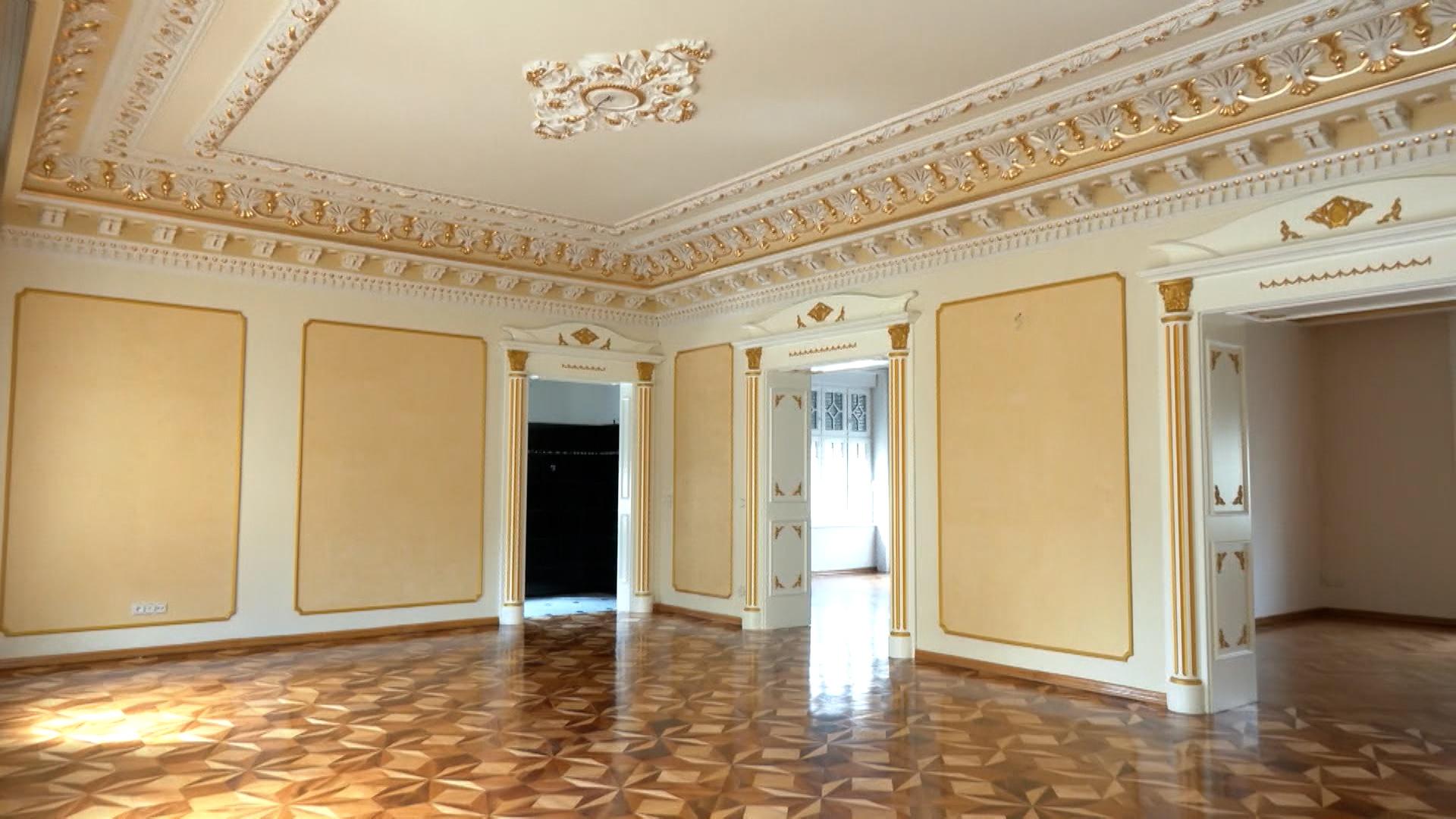 Cum au pus mâna clanurile din Timişoara pe vile istorice. Momiţă Bona se lăuda cu investiiţile făcute