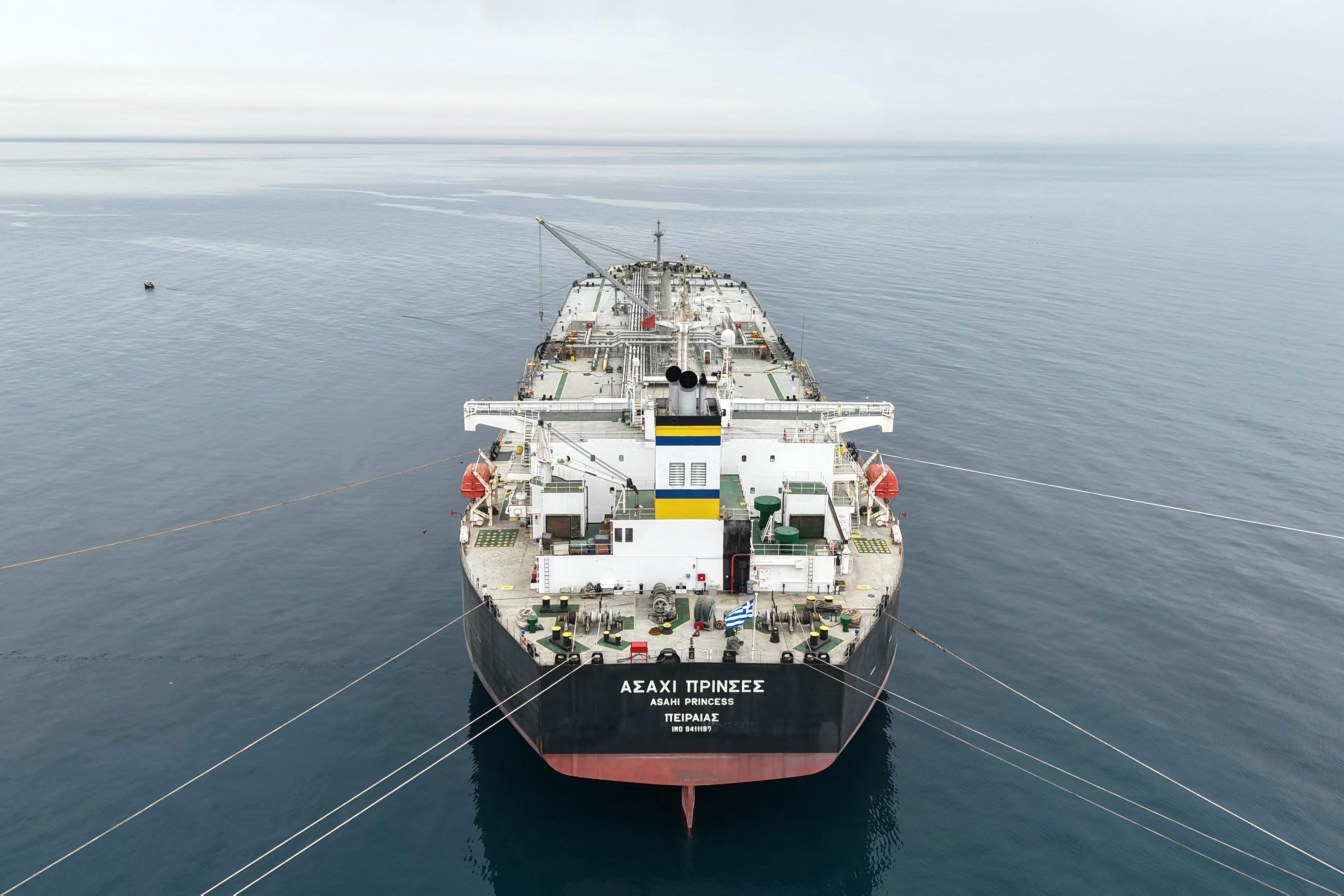 Lumea speră la un acord SUA-Iran, dar Ormuz rămâne închisă. La cât au ajuns gazele și petrolul în Europa
