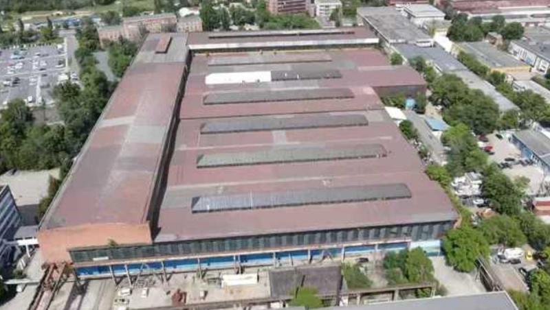 Fabrică emblemă a regimului comunist, gata să fie vândută. Cine vrea să cumpere platforma din Capitală
