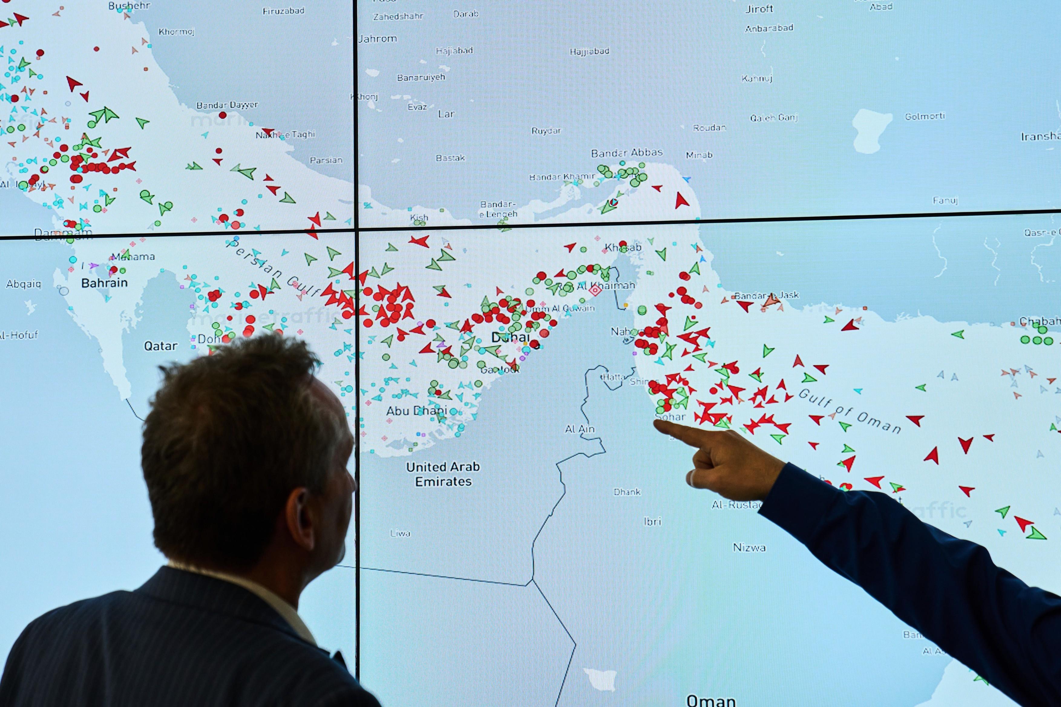 Iranul neagă vreun acord cu SUA privind uraniul. 3 petroliere iraniene au traversat Ormuz