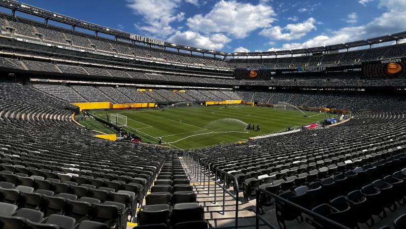 Cât trebuie să scoată din buzunar o familie de patru persoane pentru Cupa Mondială 2026. Analiză