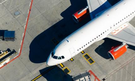 O companie aeriană din Europa anulează 20.000 de zboruri din cauza costului tot mai mare al combustibilului