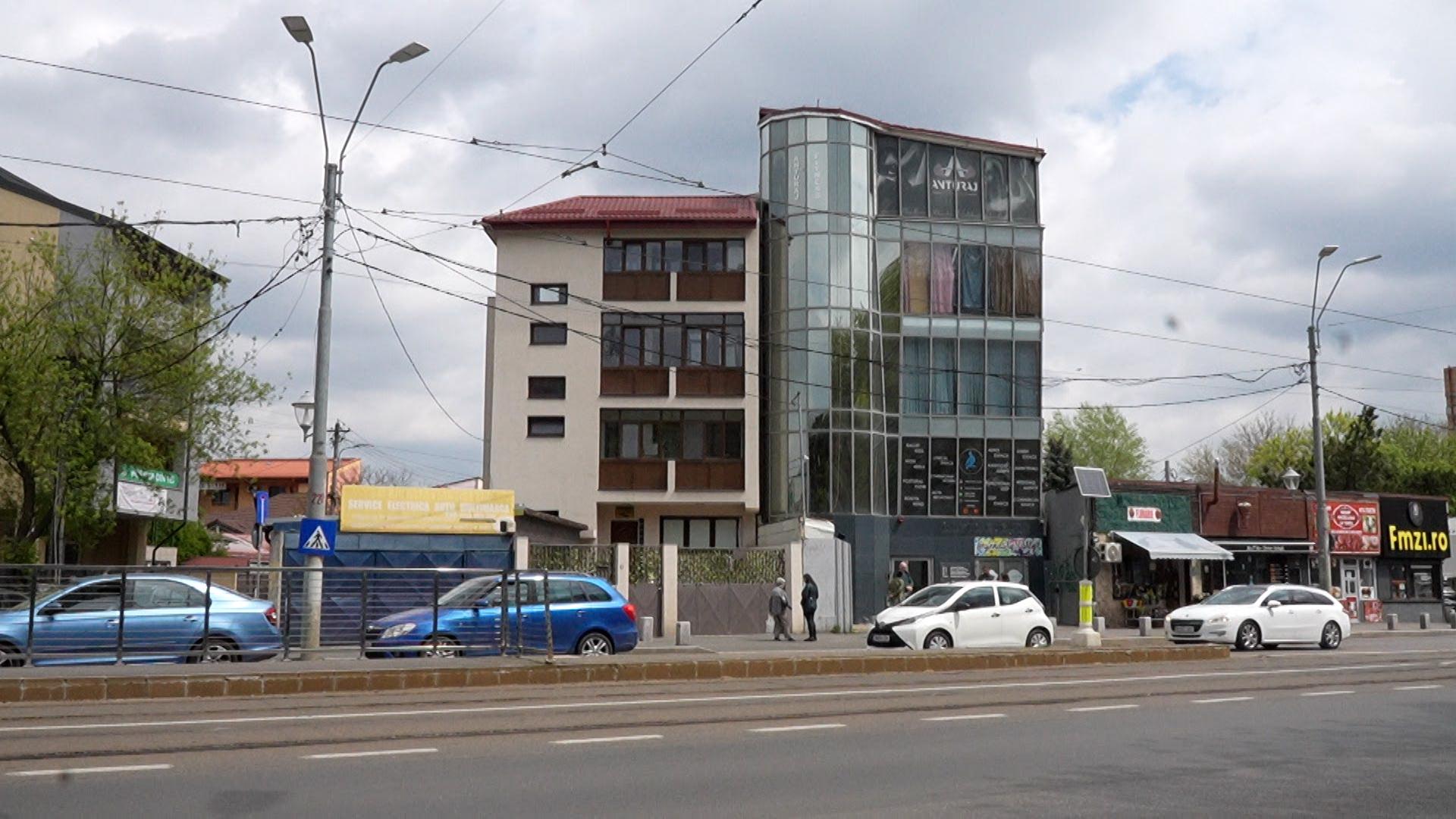 Primăria Sectorului 4 cere unor oameni să-şi demoleze casele pentru a înlocui o conductă. Cazul, pe masa DNA