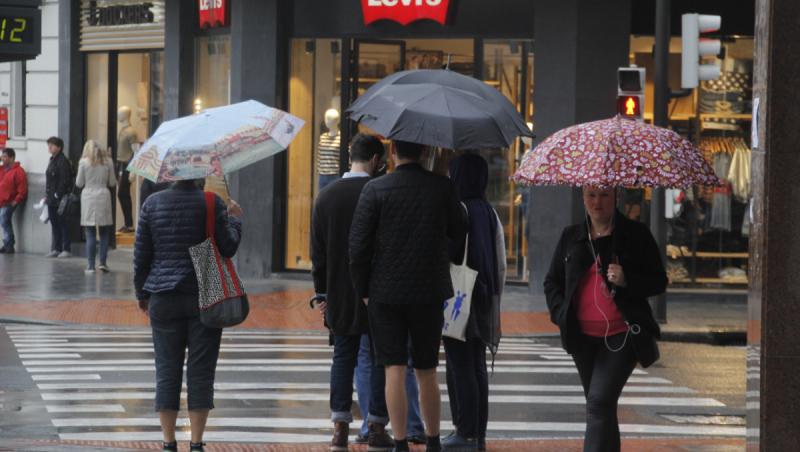 ANM anunță frig și ploi de minivacanța de 1 Mai