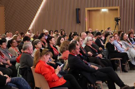 Cercetarea salvează vieţi. 400 de participanţi şi 40 de Asociaţii la cea mai mare conferinţă din România