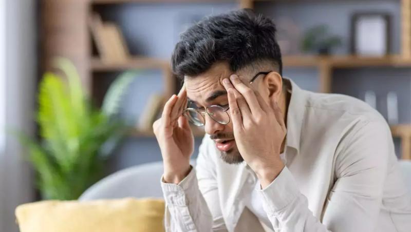 INS: Rata şomajului continuă să crească şi a auns la 6,1% în martie. Tinerii, cei mai afectaţi