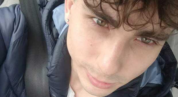 Un român de 21 de ani din Italia a murit sub ochii prietenilor săi, chiar în a doua zi a Paştelui Catolic