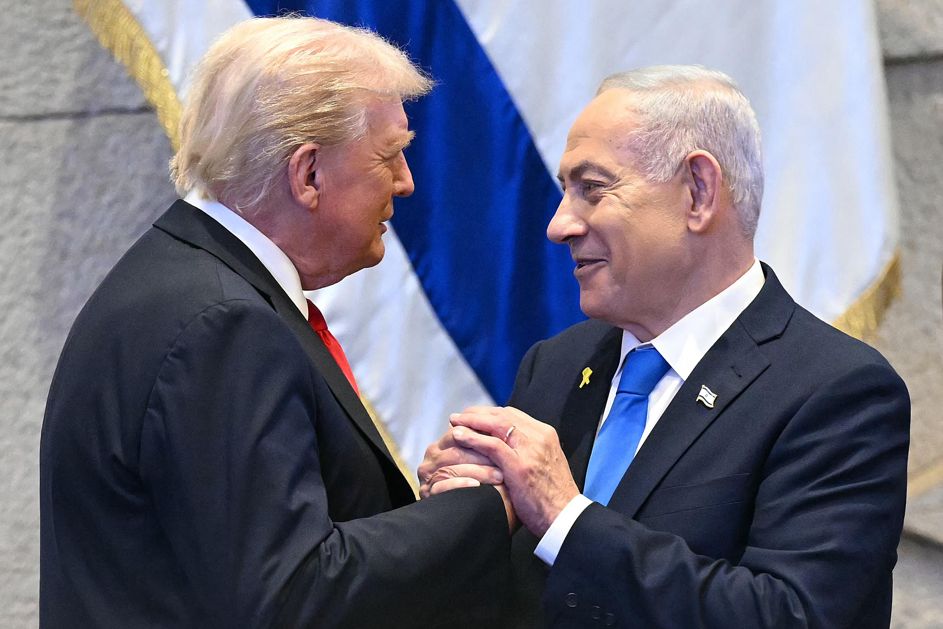 "Trump, ai dat bir cu fugiții". Trump și Netanyahu, criticați de politicienii israelieni pentru armistițiu