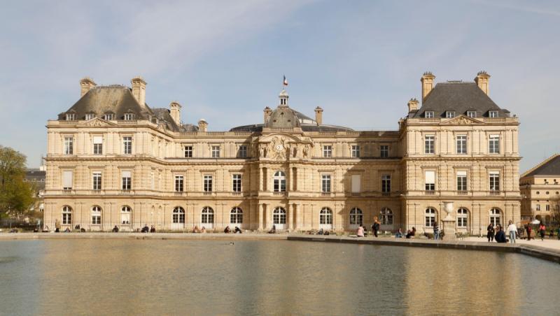 Franţa, aproape de a elimina obligaţia de a avea relaţii sexuale în cadrul căsătoriei