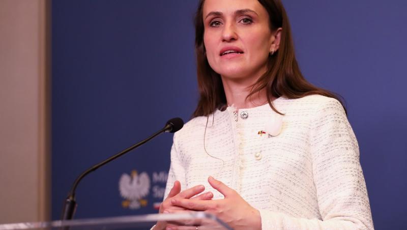 MAE anunţă declasificarea a peste 5.000 de dosare diplomatice. Sunt incluse mineriadele și alegerile din 1990