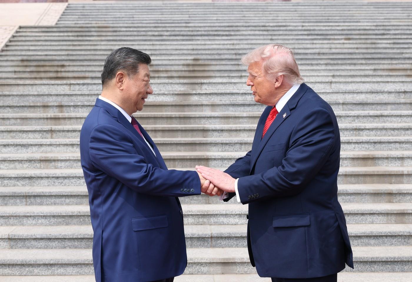 În timp ce Trump l-a elogiat pe Xi Jinping, liderul chinez l-a avertizat dur: "Vom intra în conflict"