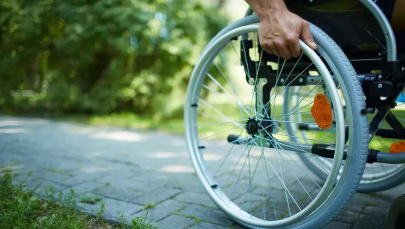 Proiect-pilot în Capitală: Taxiuri adaptate pentru persoanele cu dizabilități locomotorii