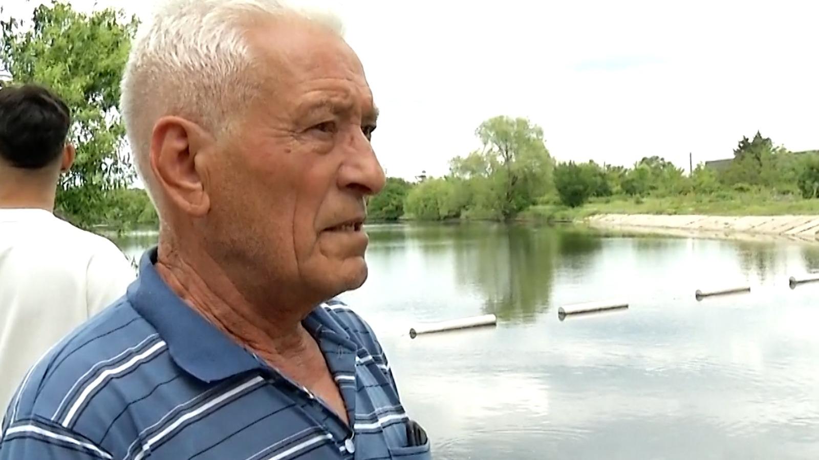 ANIMAȚIE. Băiatul de 16 ani care s-a aruncat în Lacul Chitila ca să își salveze prietena nu știa să înoate