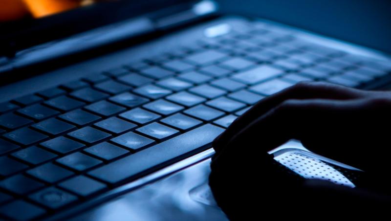 A accesat, într-un an, 29.000 de materiale pornografice cu minori. Bihorean de 40 de ani, reținut de DIICOT