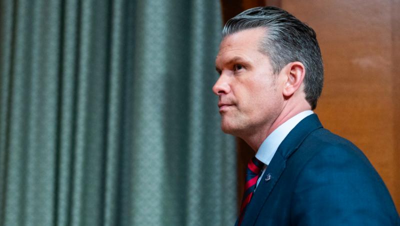 Oficialii Pentagonului şi Europa, uimiţi de decizia lui Hegseth de a nu mai trimite militari în Polonia