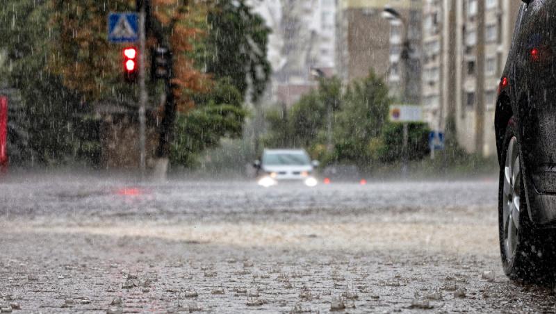 Vremea de mâine 17 mai. Răcire accentuată şi ploi în mai multe zone, cu maxime sub normalul perioadei