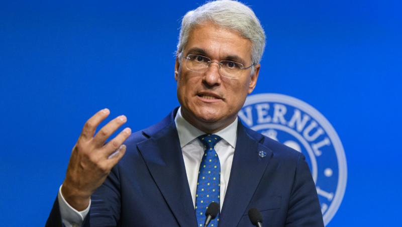 Dragoş Pîslaru, după ce a declarat că este întreţinut de soţie: "A fost scoasă din context declaraţia"
