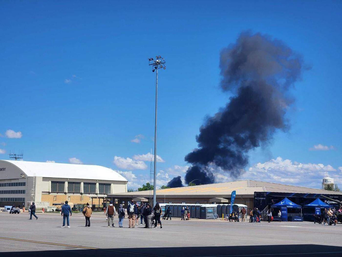 Momentul când două avioane de vânătoare se ciocnesc în zbor la un show aviatic în Idaho