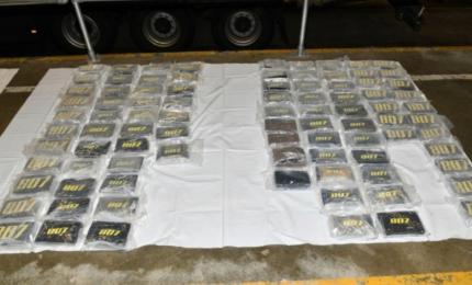 Cocaină de peste 9 mil. de dolari, găsită ascunsă într-un camion plin cu lenjerie intimă Kim Kardashian