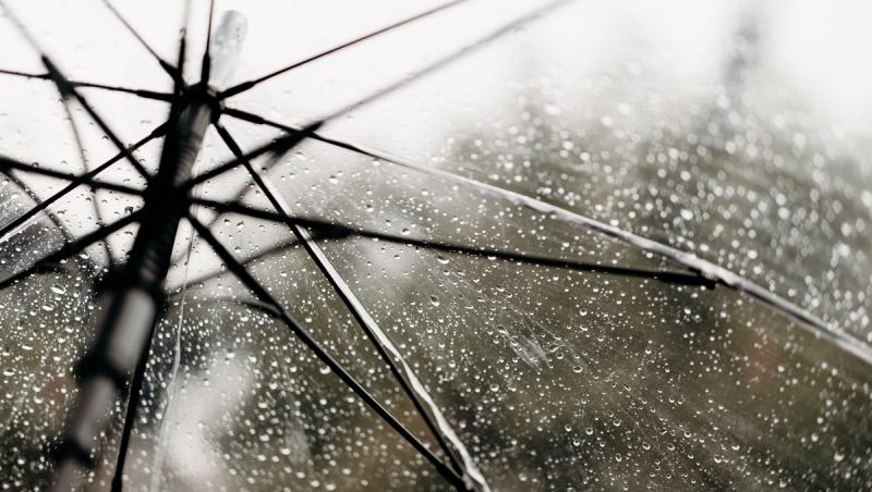 Vremea de mâine 3 mai. Ploi slabe, temperaturi scăzute și brumă în mai multe zone ale ţării