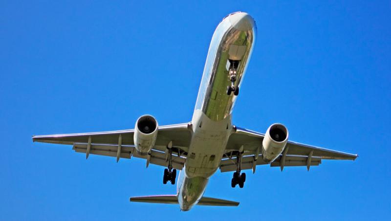 Compania aeriană care și-a anulat toate zborurile şi intră în faliment. Angajaţii rămân fără loc de muncă