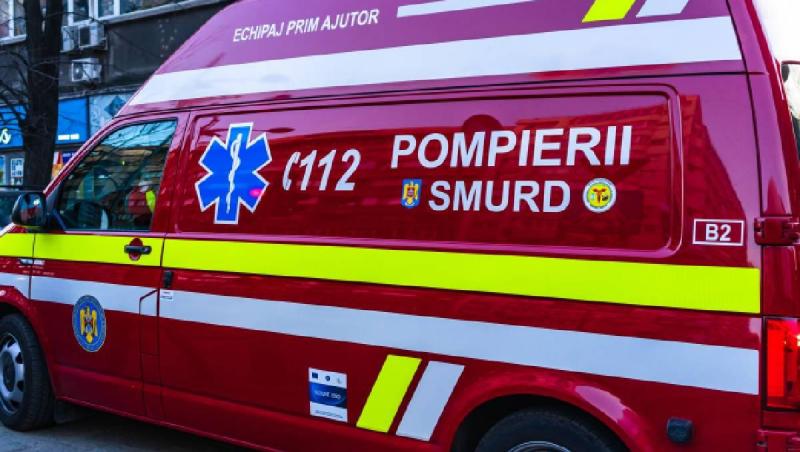 Accident teribil în Iaşi. Cinci persoane rănite, printre 3 copii, după impactul dintre două maşini