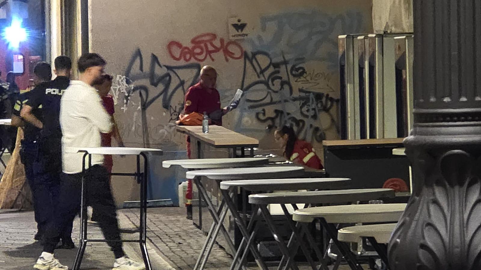 O adolescentă de 16 ani a murit, după ce căzut de pe acoperişul unei clădiri abandonate din Oradea