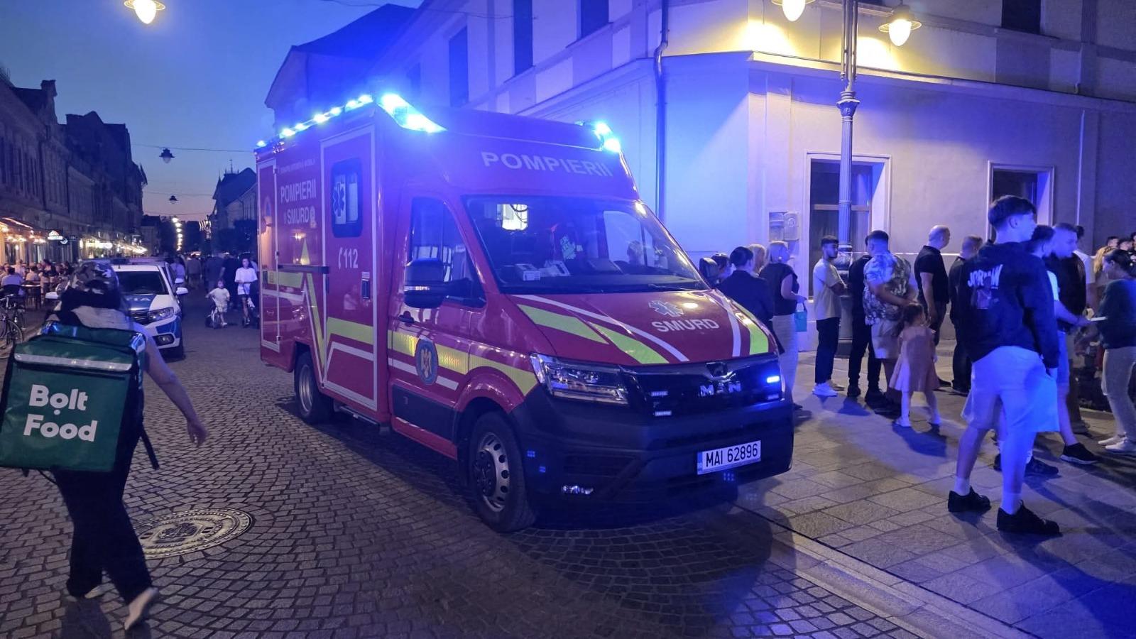 O adolescentă de 16 ani a murit, după ce căzut de pe acoperişul unei clădiri abandonate din Oradea