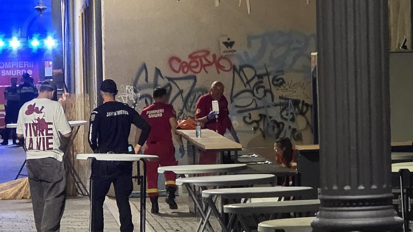 O adolescentă de 16 ani a murit, după ce căzut de pe acoperişul unei clădiri abandonate din Oradea