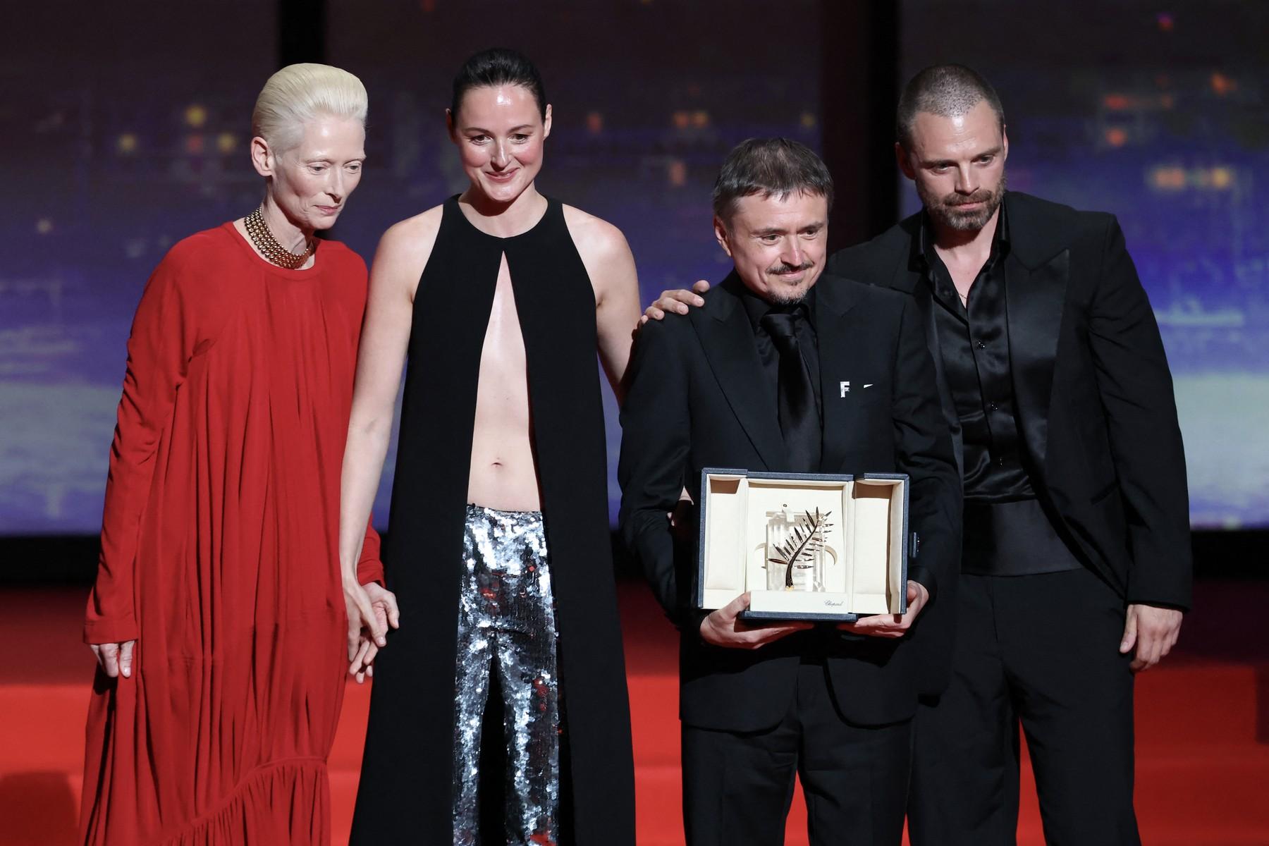 Filmul "Fjord", regizat de Cristian Mungiu, a câştigat trofeul Palme d'Or la Cannes 2026