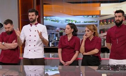 Chefi la cuțite, 25 mai 2026. Un chef celebru şi-a făcut apariţia în prima probă a semifinalei