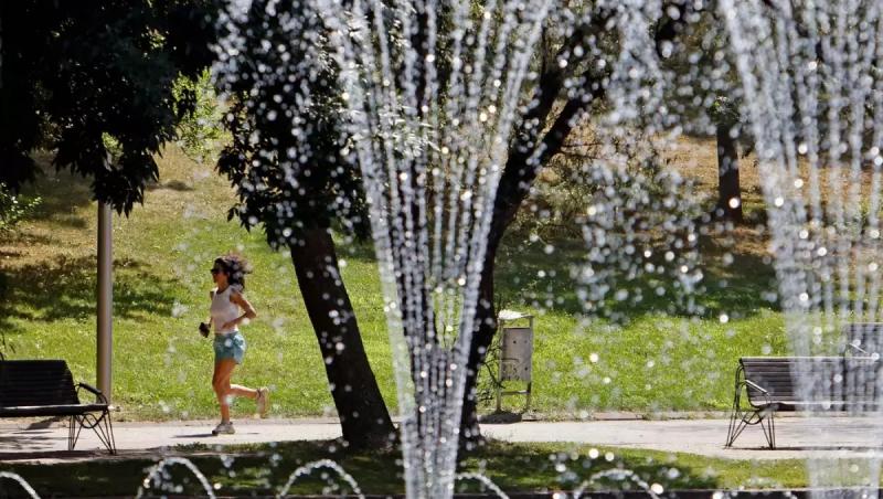 Vremea de mâine 27 mai 2026. Temperaturi de până la 32 de grade, urmate de furtuni şi grindină