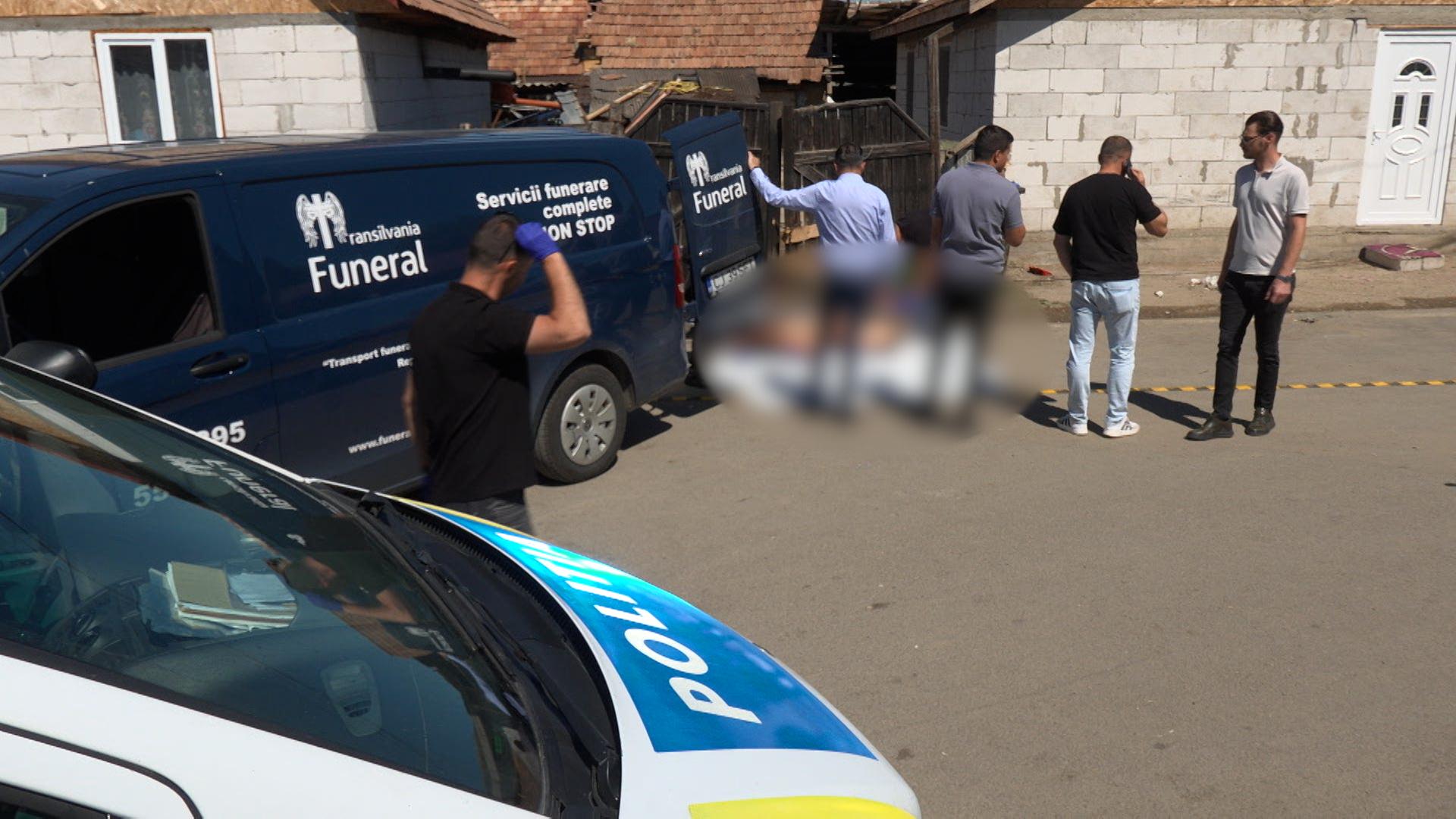 Și-a înjunghiat fosta iubită și pe sora ei, iar pe mama lor a omorât-o. Măcel comis lângă Cluj