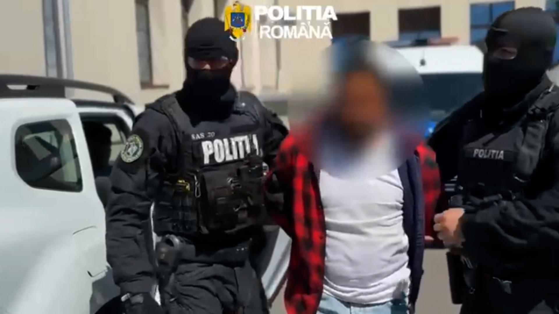 Și-a înjunghiat fosta iubită și pe sora ei, iar pe mama lor a omorât-o. Măcel comis lângă Cluj
