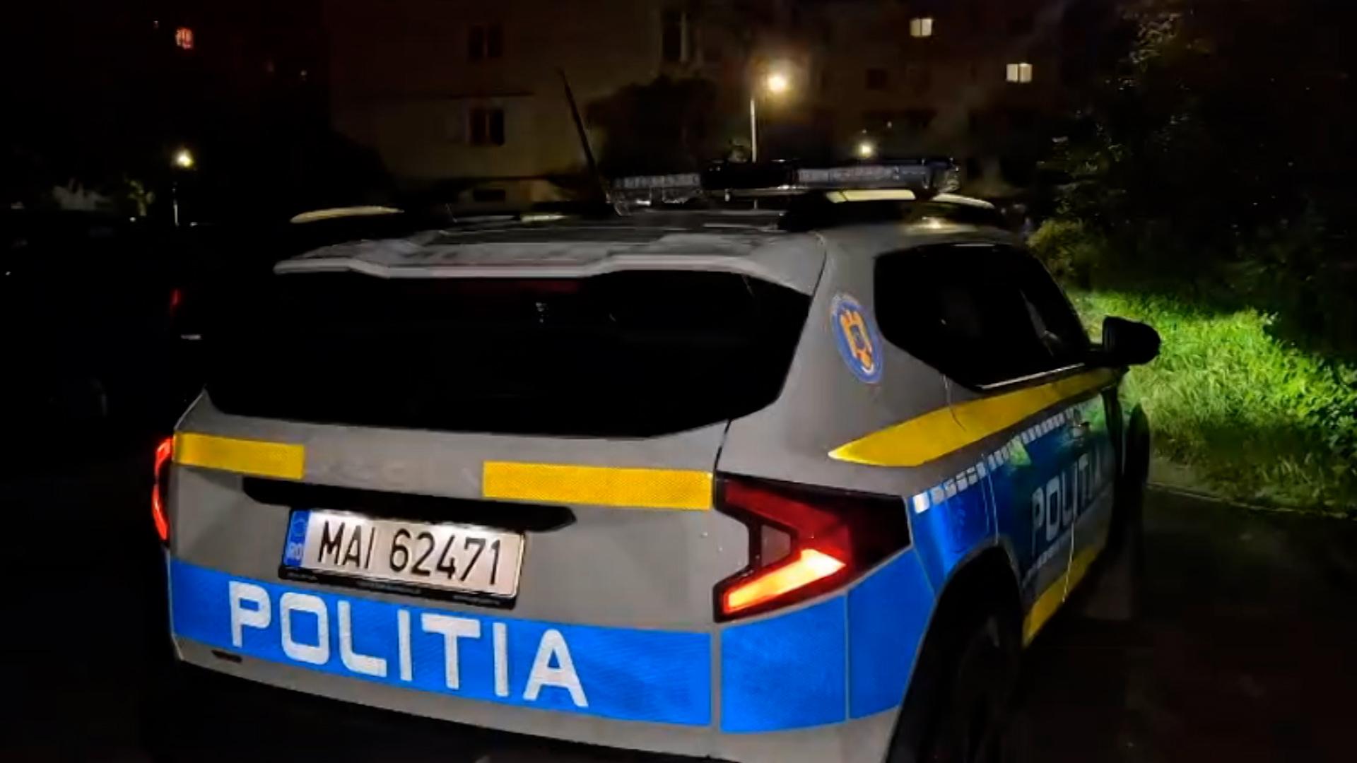 Filmul măcelului din Târgu Jiu. Alexandru şi-a hăcuit bunica şi fratele, apoi s-a sinucis. Se credea Dumnezeu