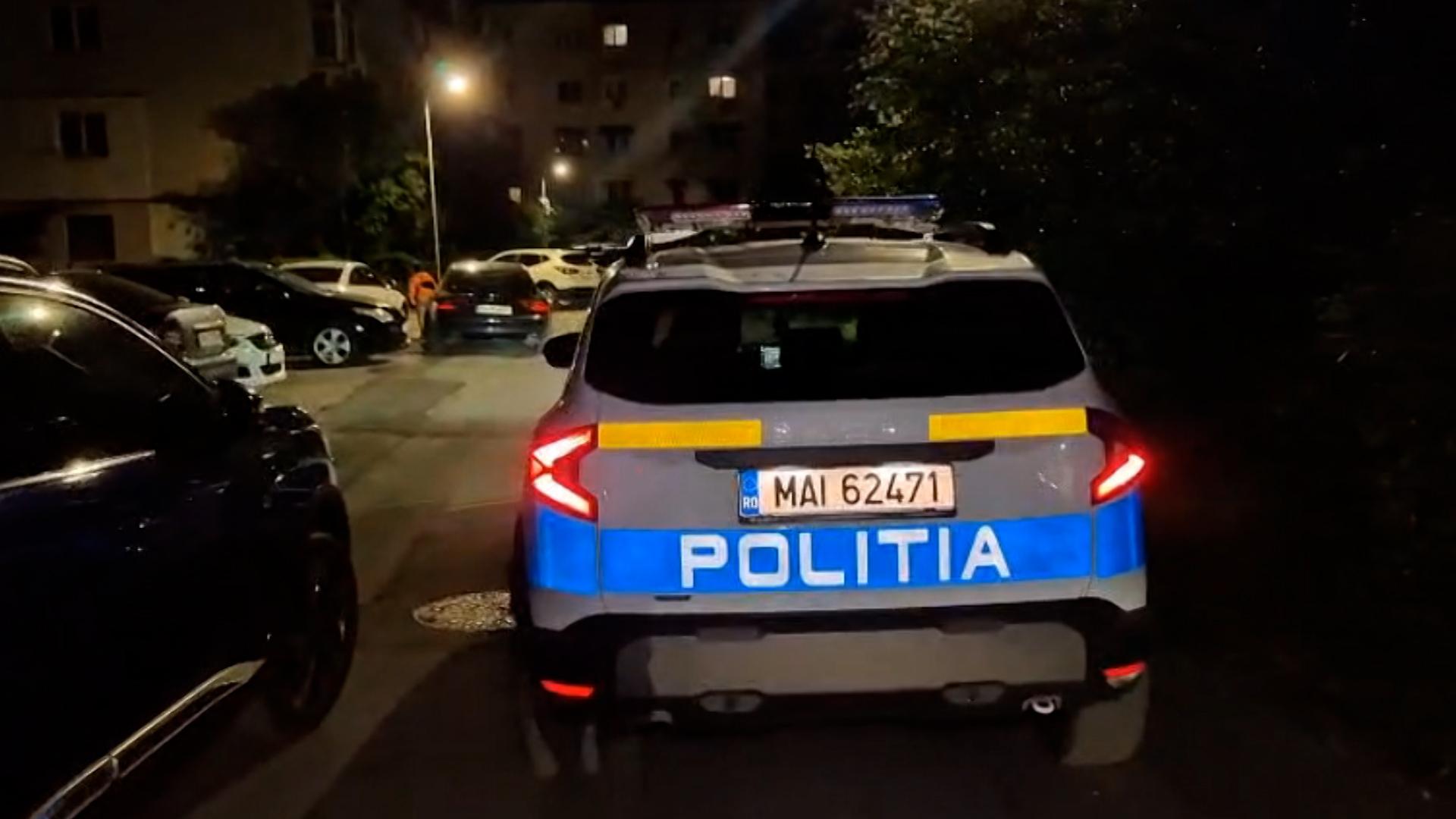 Filmul măcelului din Târgu Jiu. Alexandru şi-a hăcuit bunica şi fratele, apoi s-a sinucis. Se credea Dumnezeu