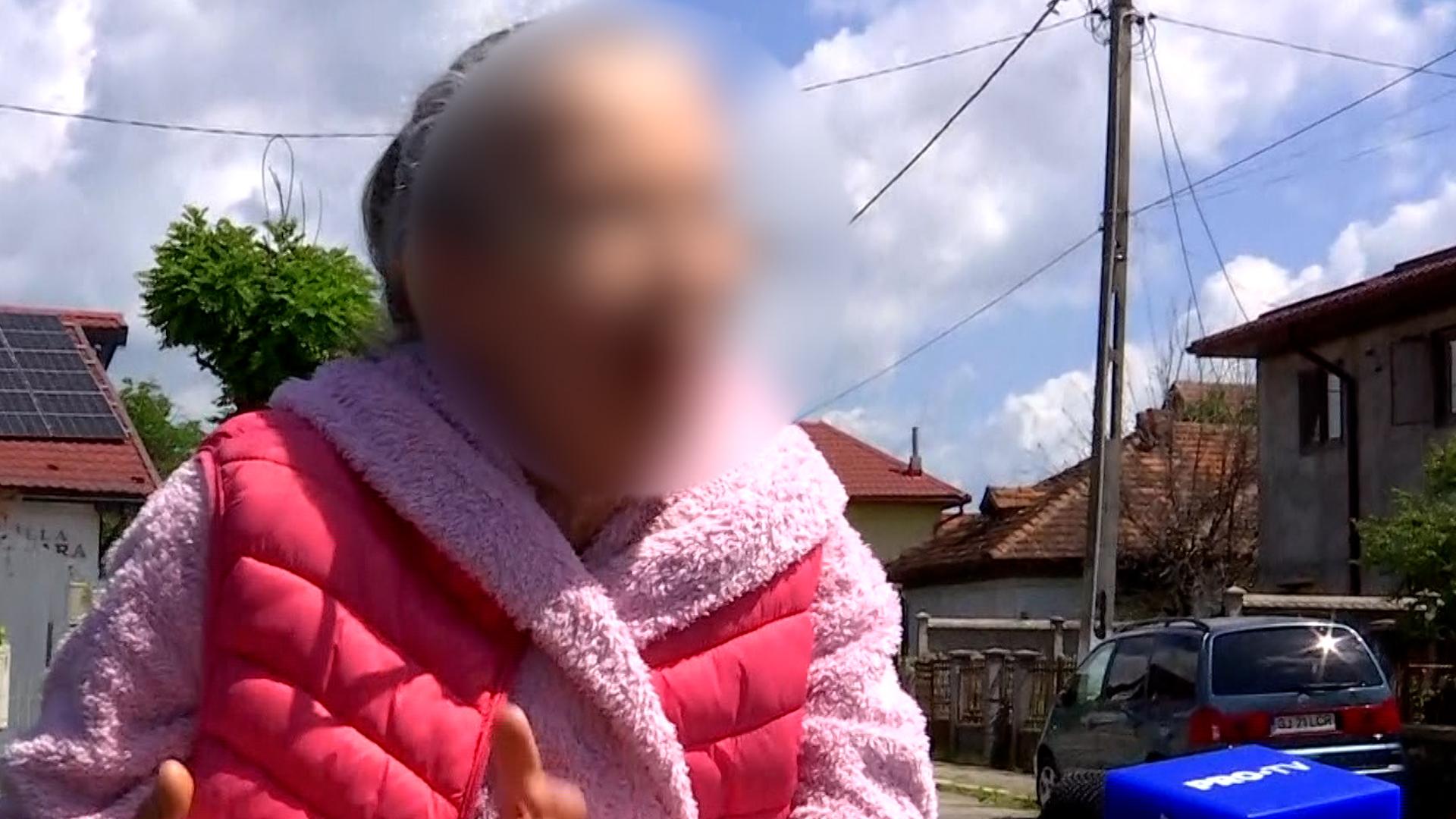 Filmul măcelului din Târgu Jiu. Alexandru şi-a hăcuit bunica şi fratele, apoi s-a sinucis. Se credea Dumnezeu