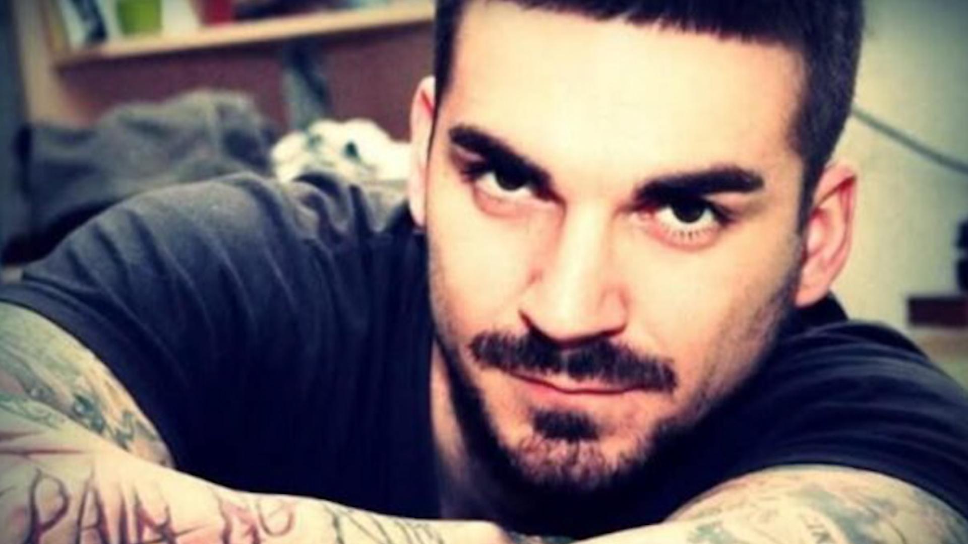 Filmul măcelului din Târgu Jiu. Alexandru şi-a hăcuit bunica şi fratele, apoi s-a sinucis. Se credea Dumnezeu