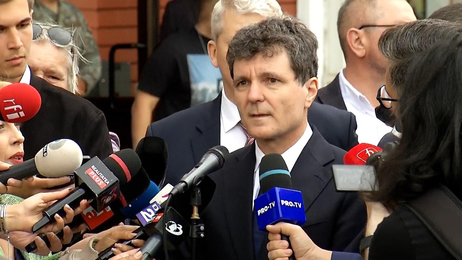 Nicuşor Dan, la locul exploziei: Expulzarea consulului, un mesaj "proporţional" cu ce s-a întâmplat azi