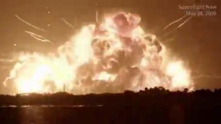 Explozie masivă a rachetei New Glenn de la Blue Origin în timpul unui test în Florida. Reacţia lui Jeff Bezos