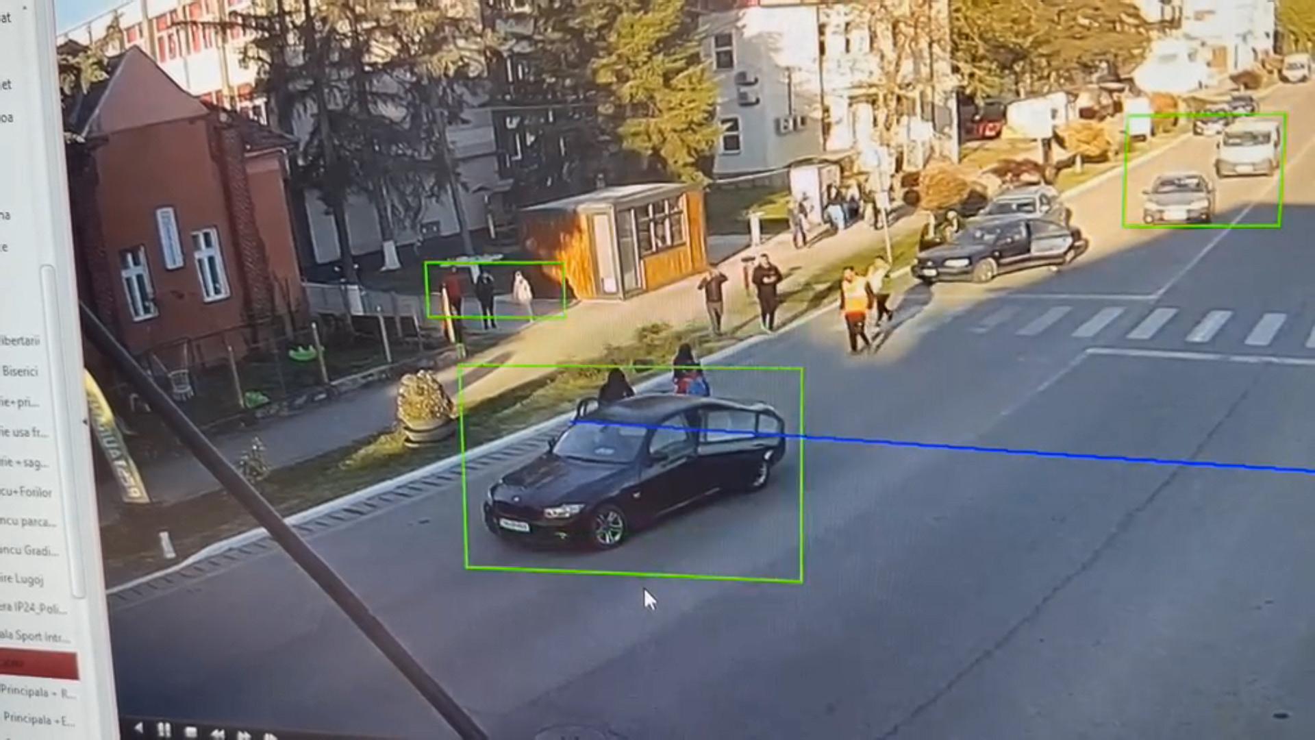 Adolescentă, spulberată pe o trecere de pietoni din Buziaș chiar în fața școlii. Șoferița, "orbită" de soare