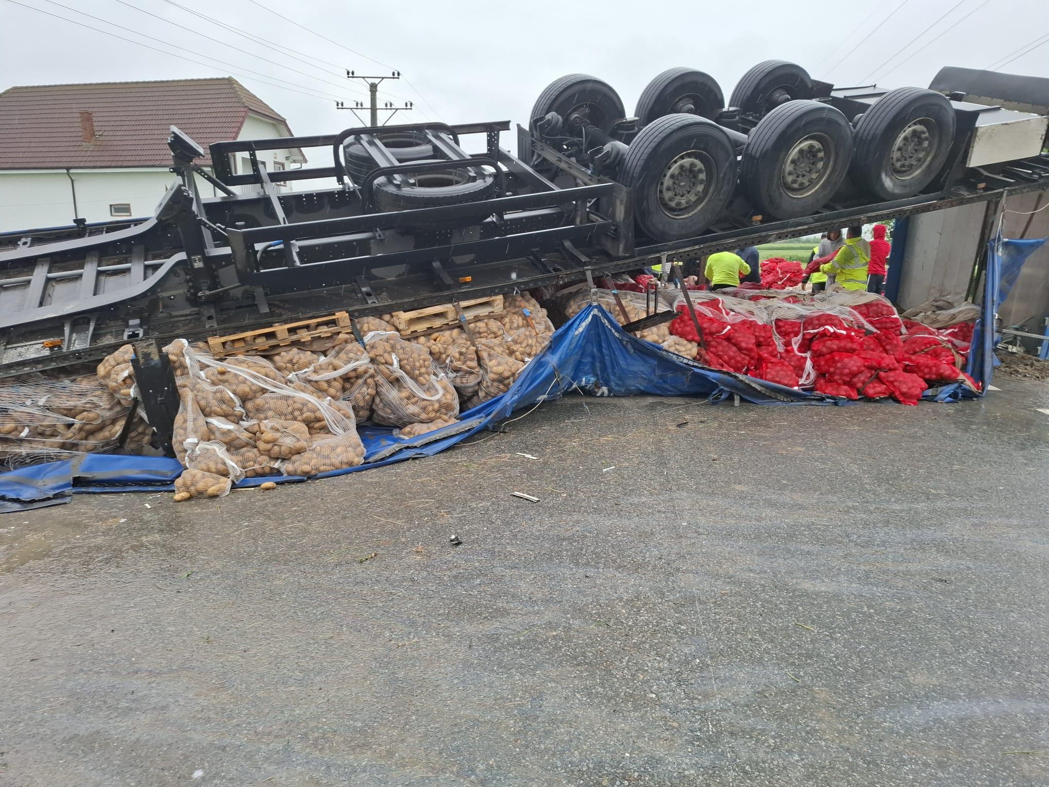 Ionuţ a murit nevinovat încercând să evite o maşină intrată pe contrasens. Momentul accidentului din Gorj