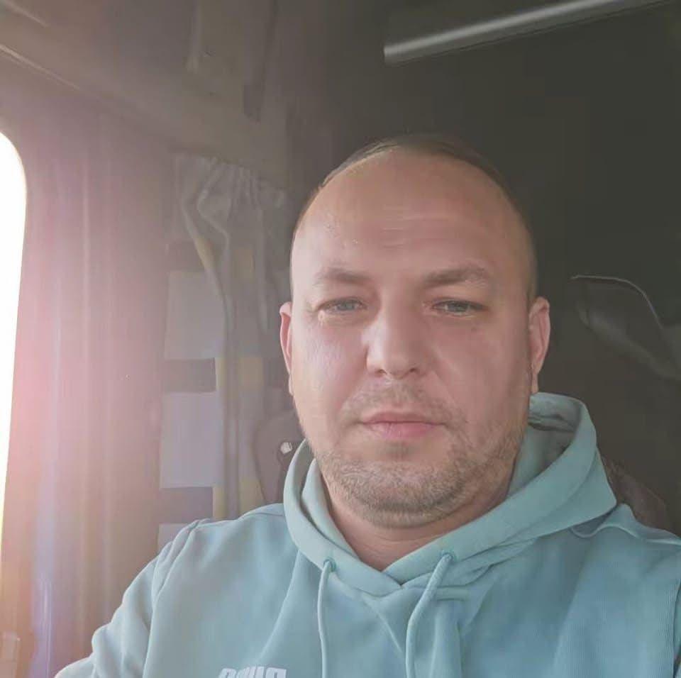 Ionuţ a murit nevinovat încercând să evite o maşină intrată pe contrasens. Momentul accidentului din Gorj