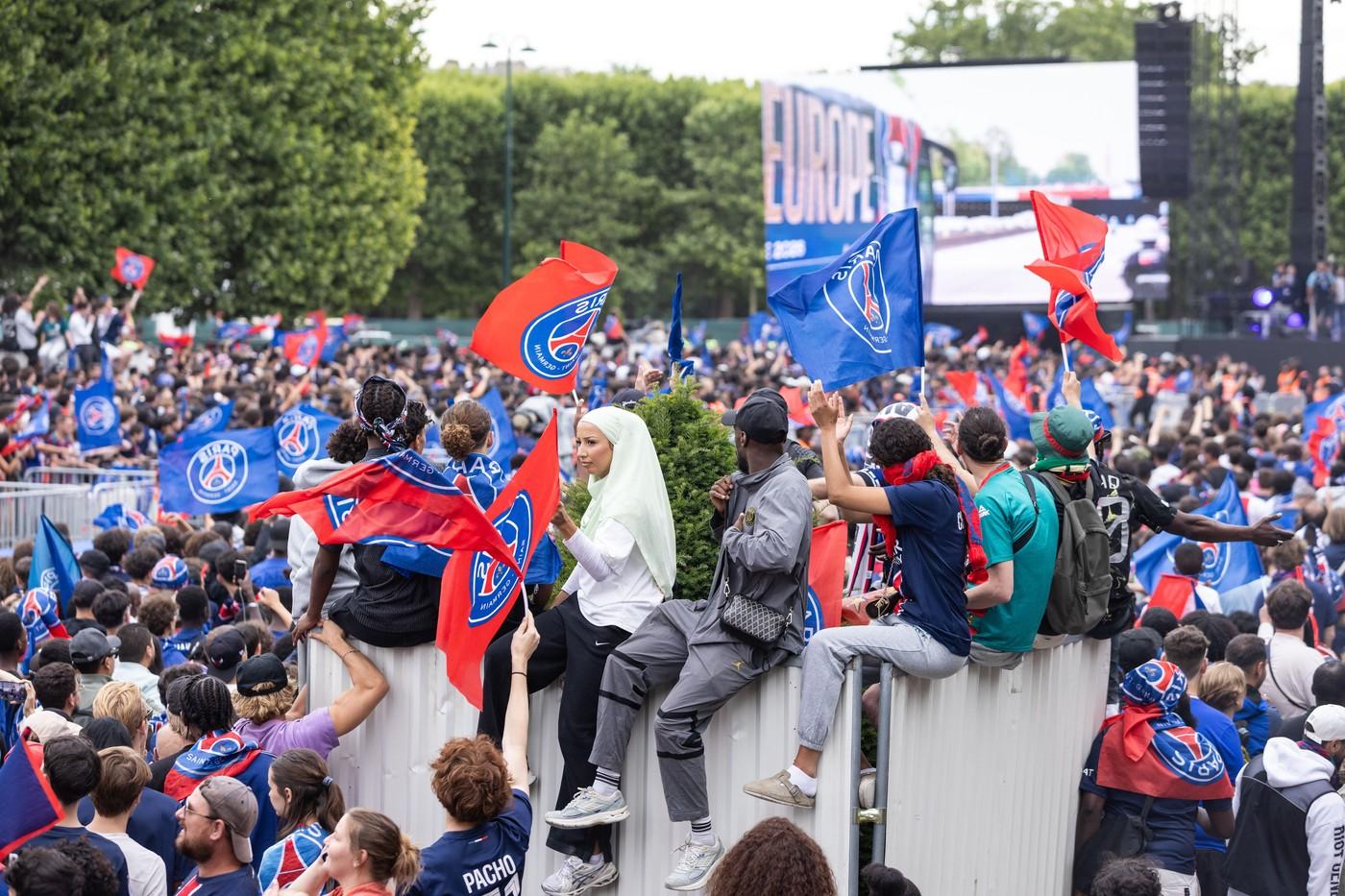Parada PSG la Paris, umbrită de violențe: un mort, zeci de răniți și sute de arestări