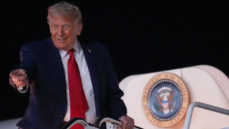 Trump acuză Iranul că trage de timp la negocieri, iar acum "va trebui să plătească preţul"