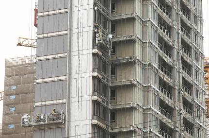 Record absolut. O clădire de 26 de etaje, finalizată în 5 zile cu o metodă "aproape ireală"
