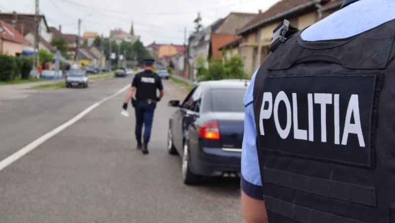 Poliţist din Arad, cercetat pentru o mită de 2.200 de lei. L-ar fi însoţit pe şofer până la bancomat